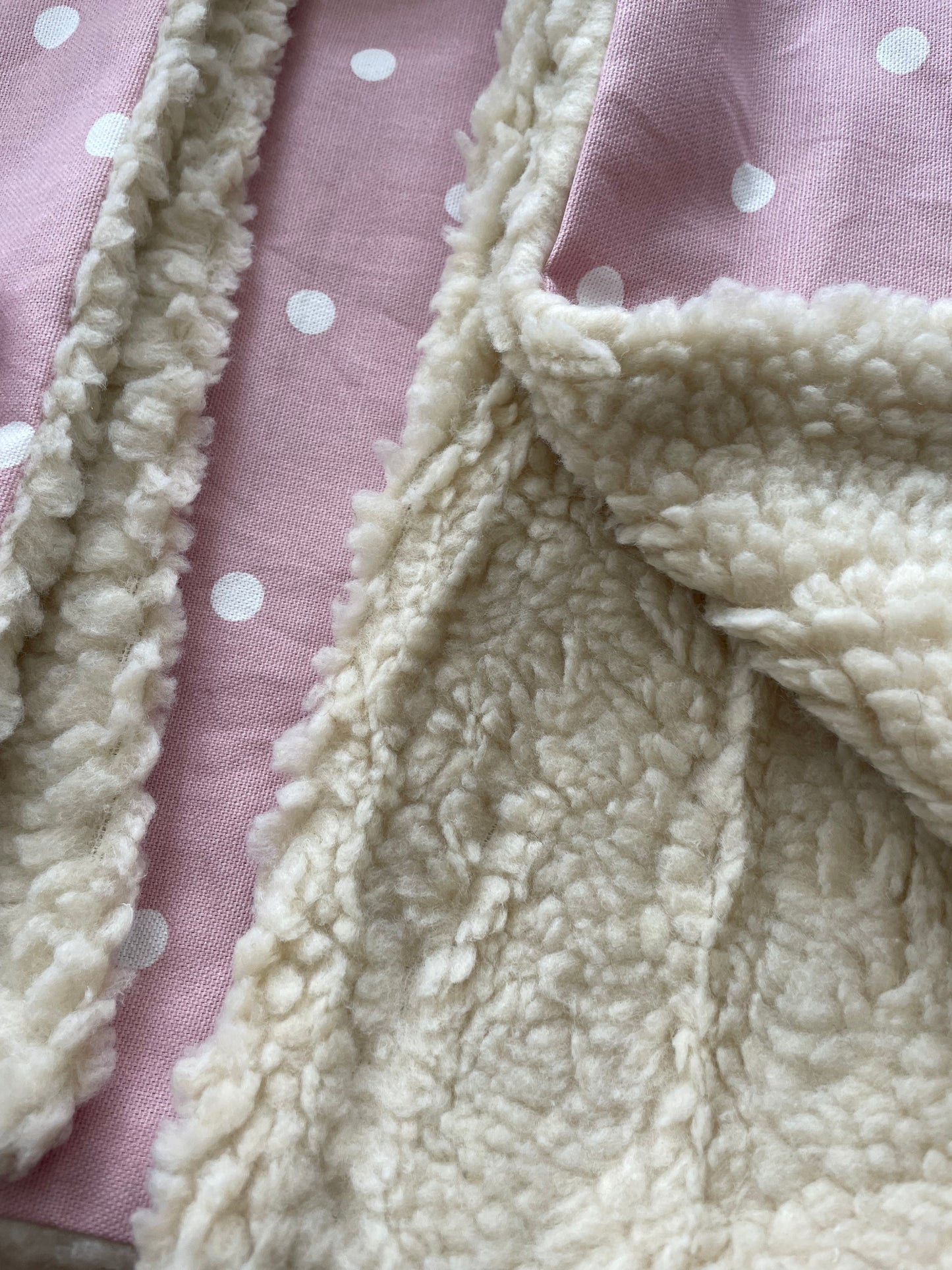 Pink Spotty Dog/Cat/Pet Blanket with lambswool sherpa backing