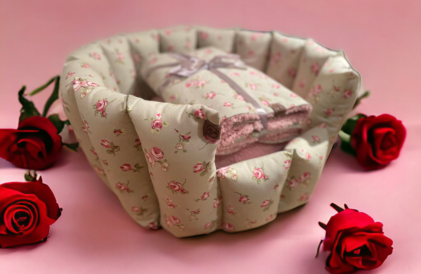 Luxury Handcrafted Pocket Sided Pet/Dog Bed - The Dolly Collection