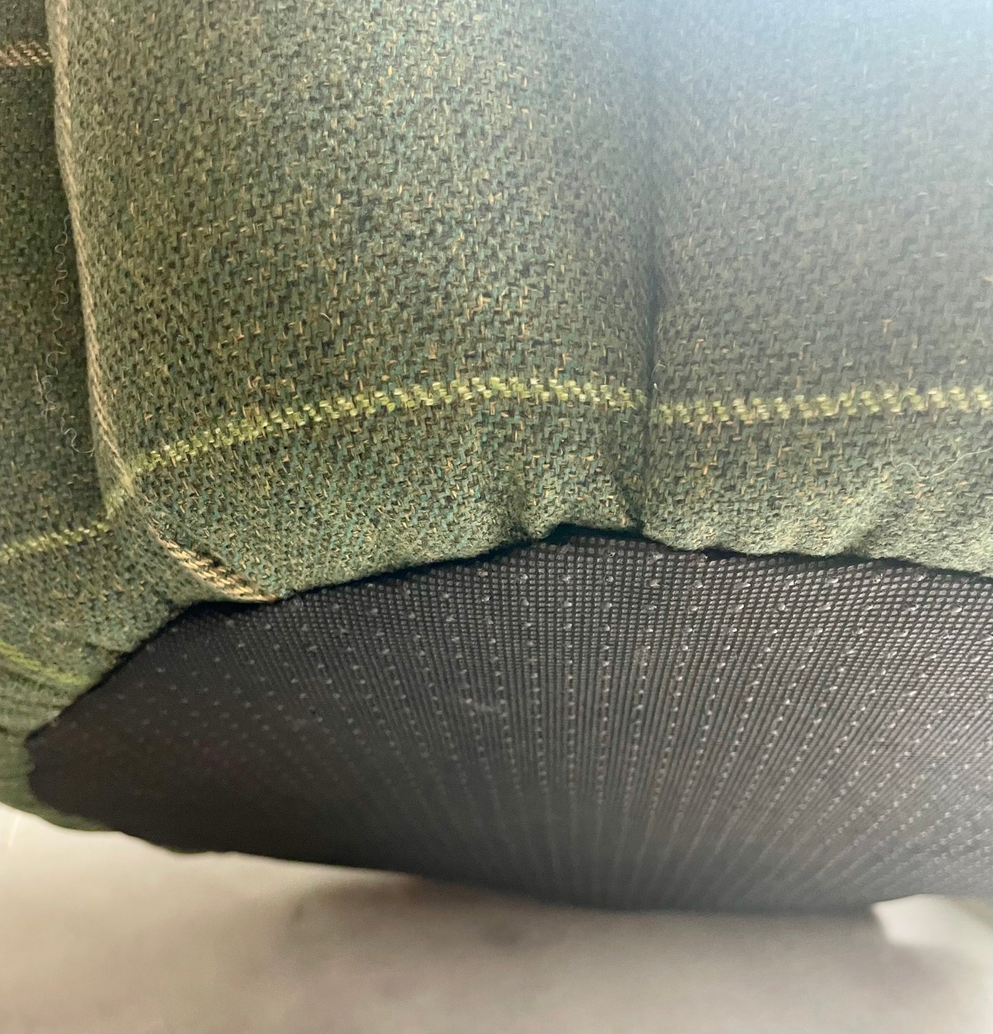 The Arlo Collection Pocket Sided Dog/Pet Bed - Forest Green Check