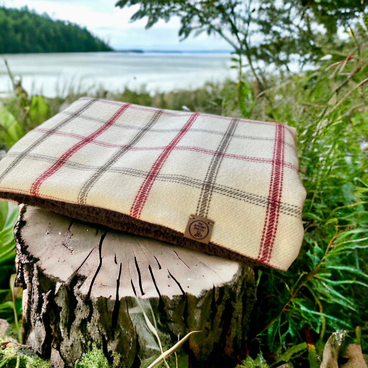 Luxury Handcrafted Knighthayes Cream/red/grey check Dog/pet Blanket