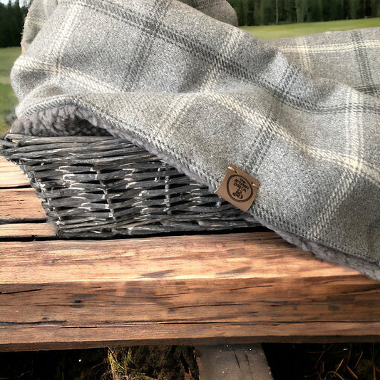 Luxury Handcrafted Harris Grey Check Dog/pet Blanket