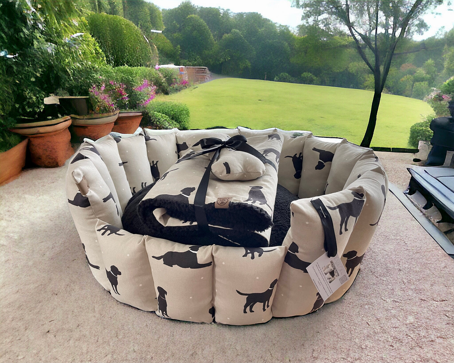 Luxury Handcrafted Pocket Sided Dog/Pet Bed - The Walter Collection