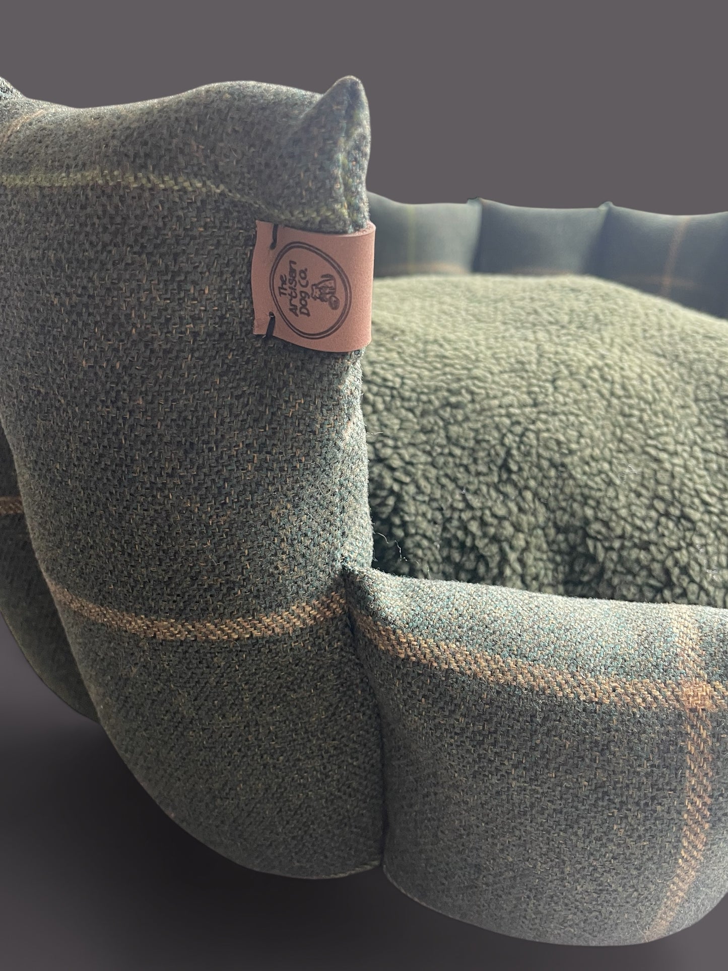 The Arlo Collection Pocket Sided Dog/Pet Bed - Forest Green Check